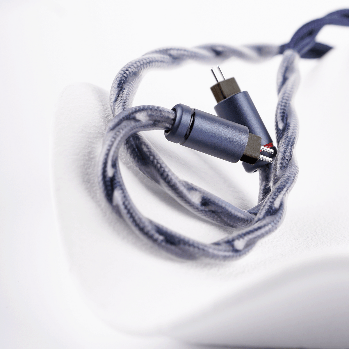 NICEHCK DragonScale Pro IEM Cable – 8N OCC Foil & OFC Hybrid Replaceme NICEHCK DragonScale Pro IEM Cable – 8N OCC Foil & OFC Hybrid Replaceme
