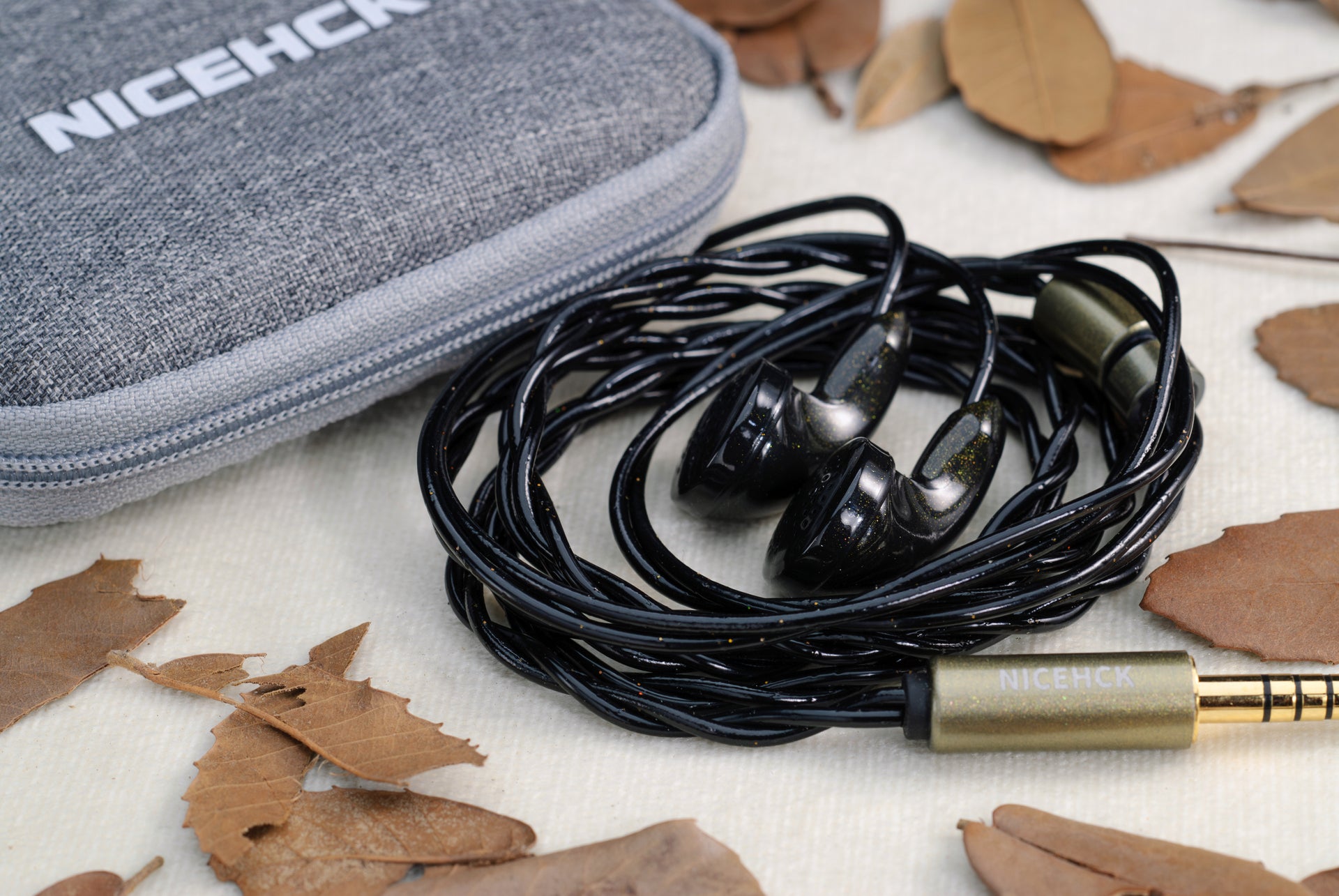 slider image 1621243260e1af0c20-0